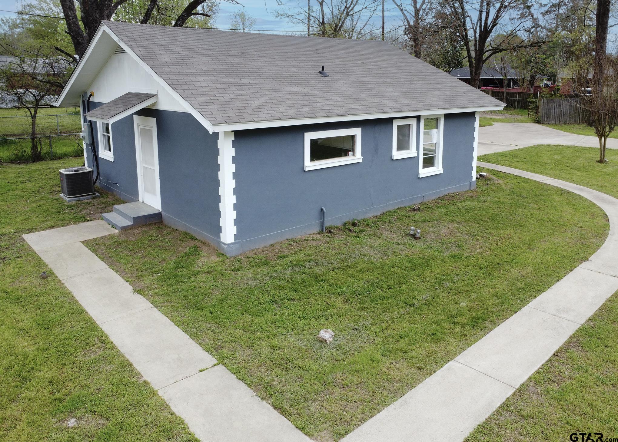 2007 Lee Street Tyler, TX 75702 - Photo 4 of 32