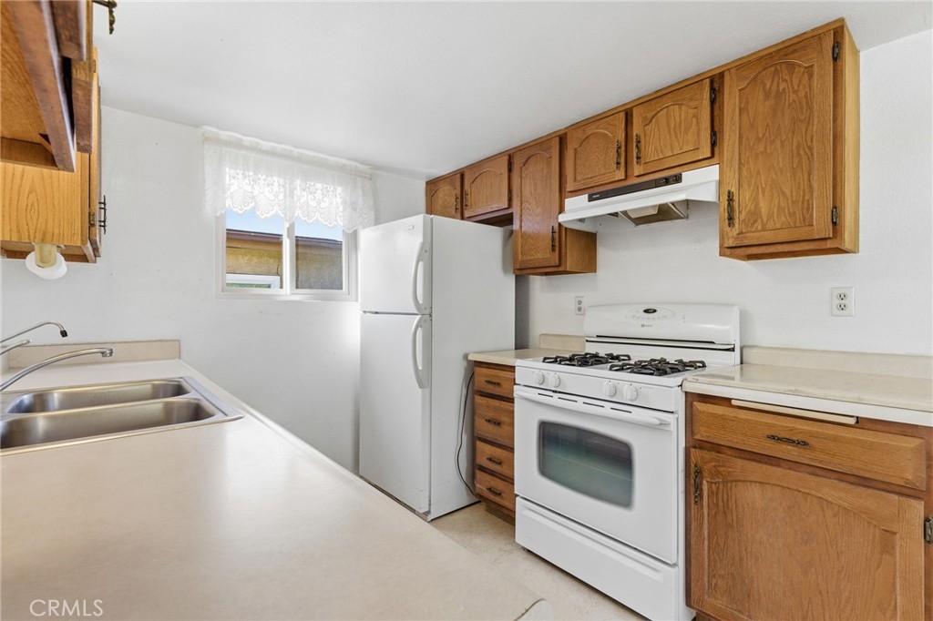 618 Queenanne Road Paso Robles, CA 93446 - Photo 18 of 36