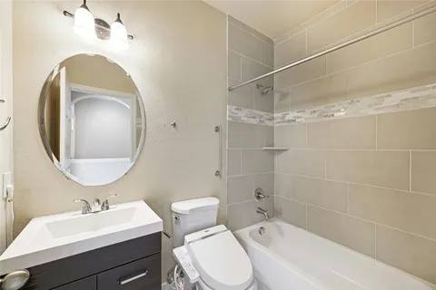 $1,900 | 12230 Abbey Glen Lane, Unit A, Austin, TX 78753