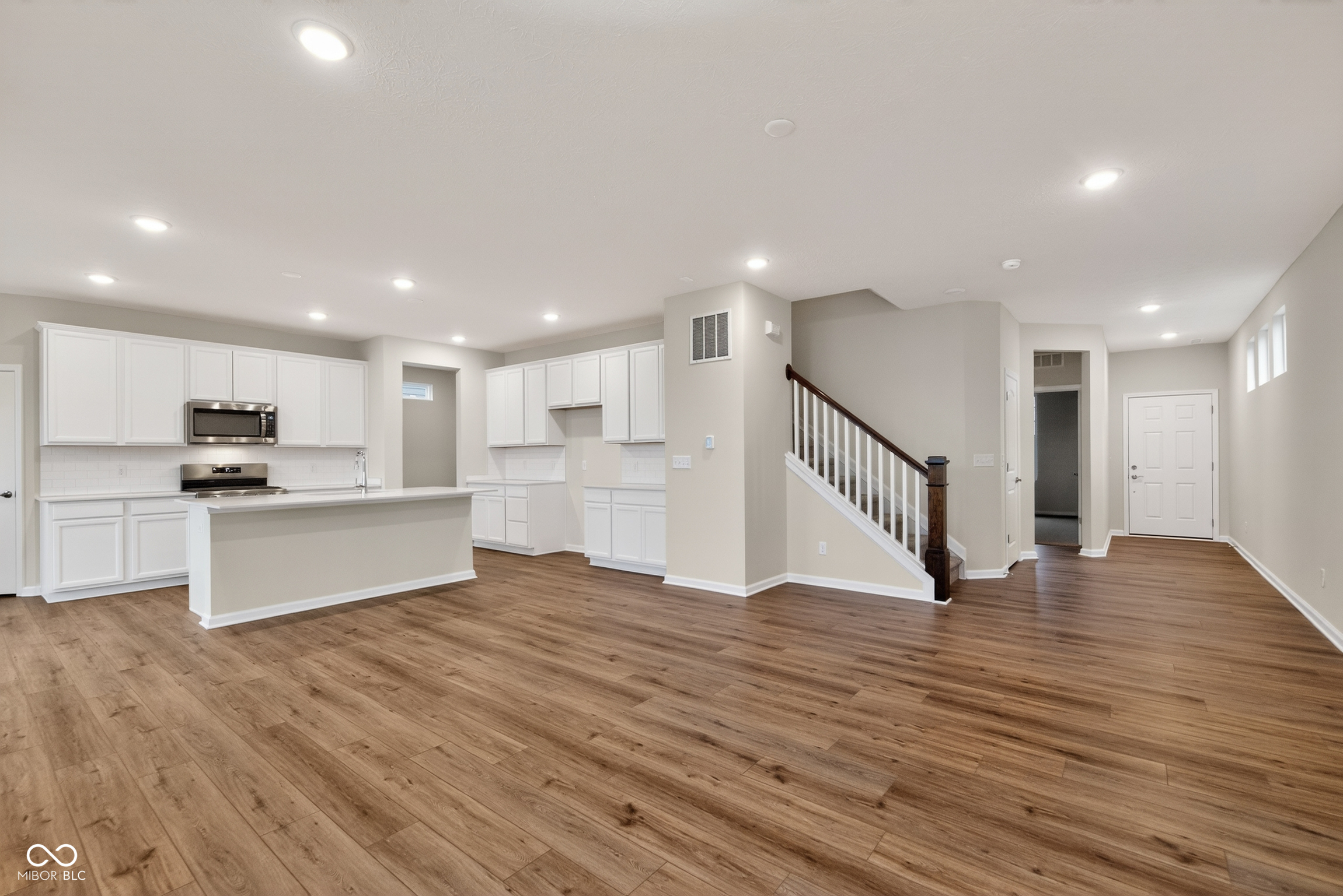 575 Corbin Way Avon, IN 46123 - Photo 7 of 41