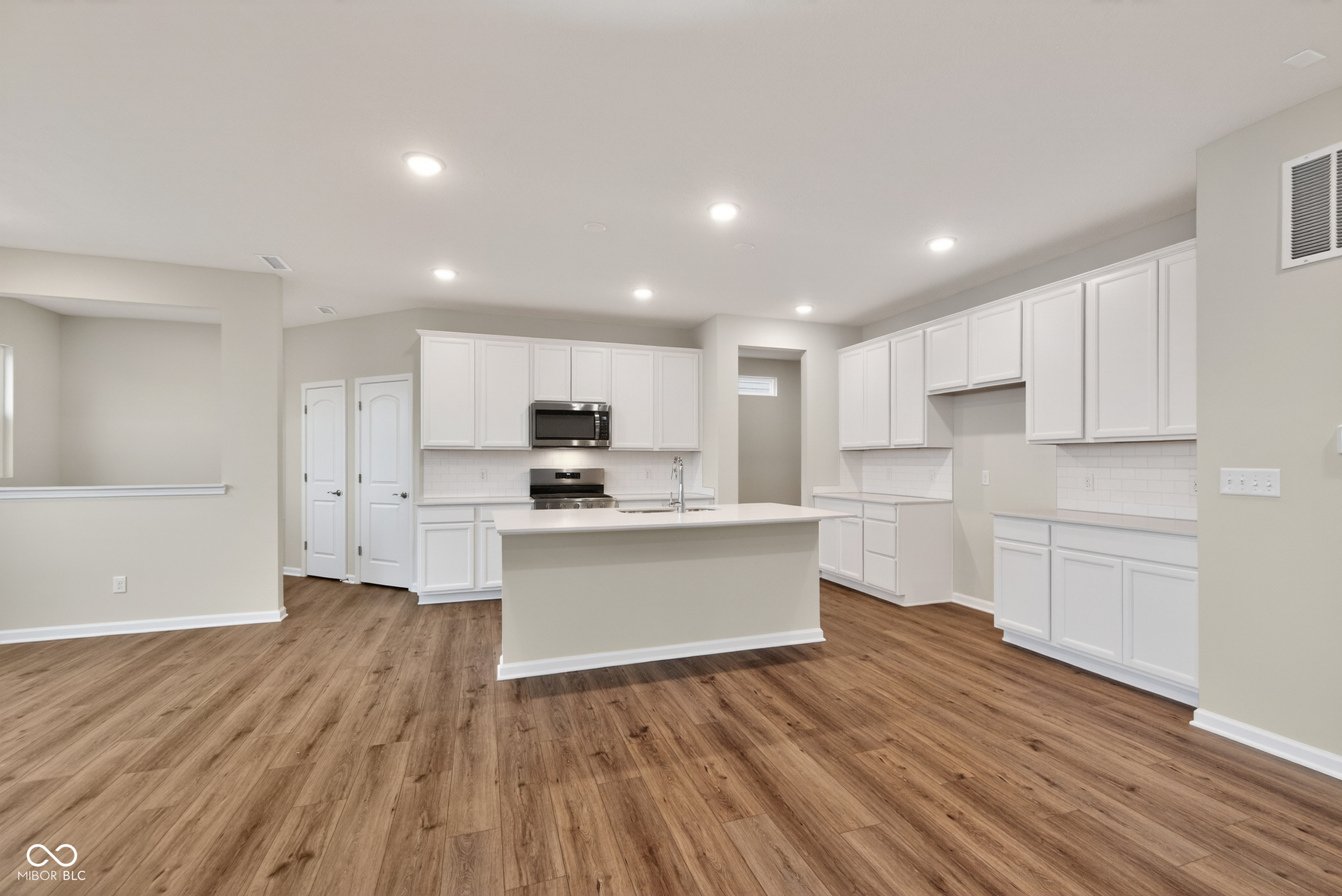 575 Corbin Way Avon, IN 46123 - Photo 9 of 41