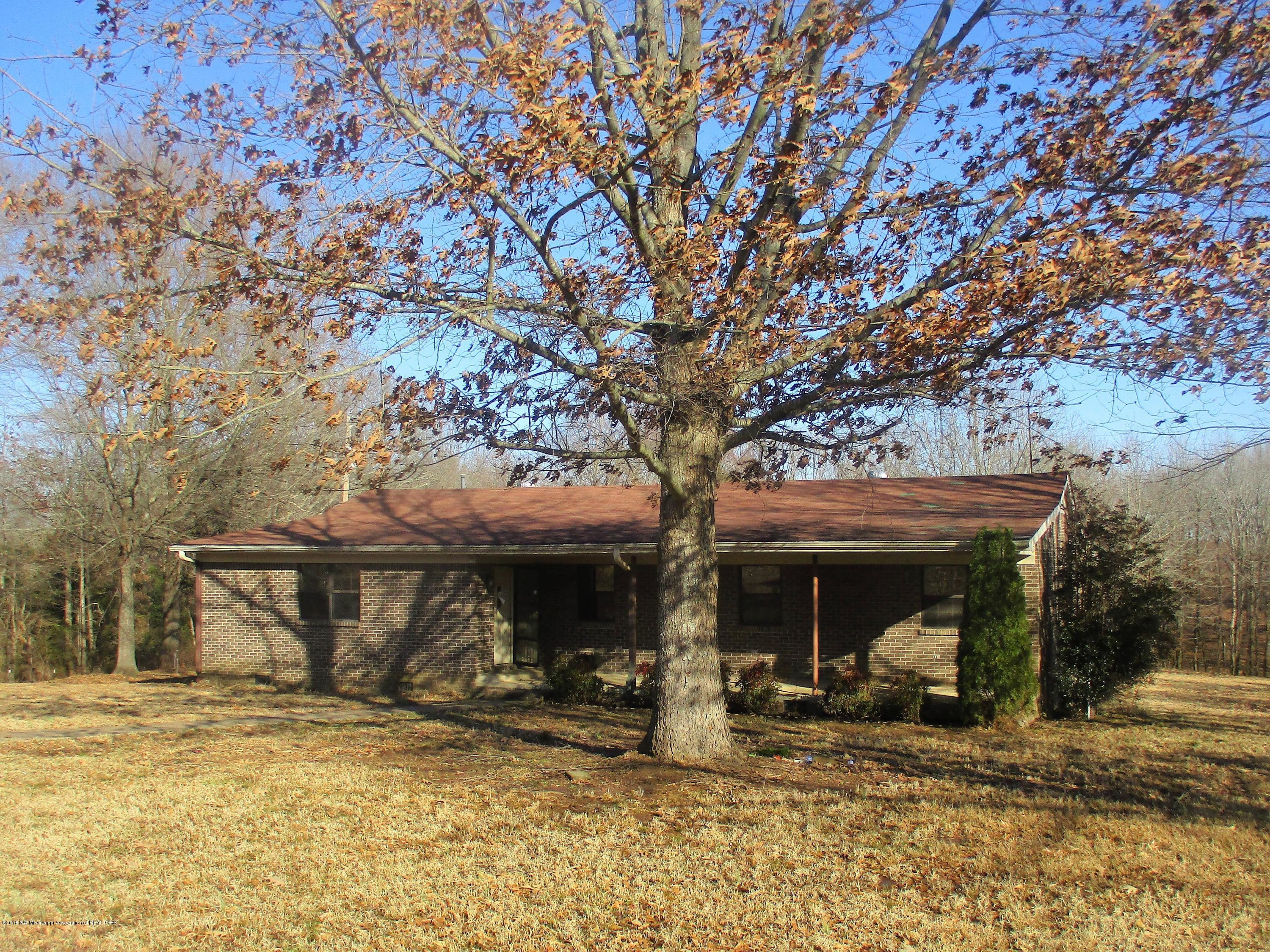 502 Homer Crawford Road Coldwater, MS 38618 - Photo 2 of 14 Front (2)