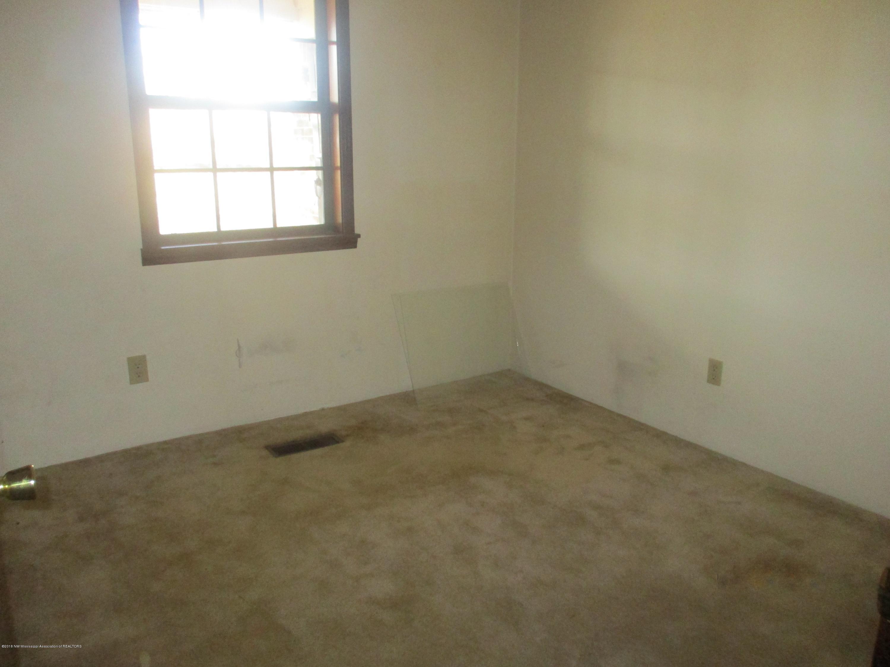502 Homer Crawford Road Coldwater, MS 38618 - Photo 7 of 14 br2