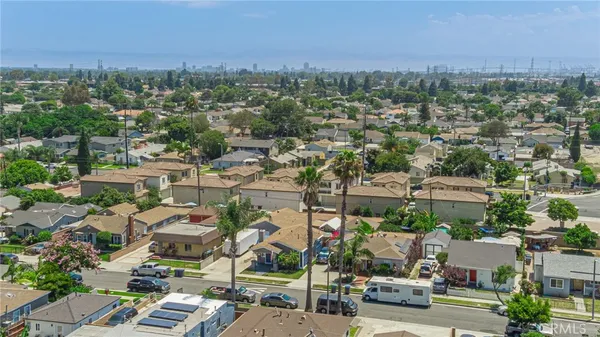 $920,000 | 2548 East Washington Street, Carson, CA 90810