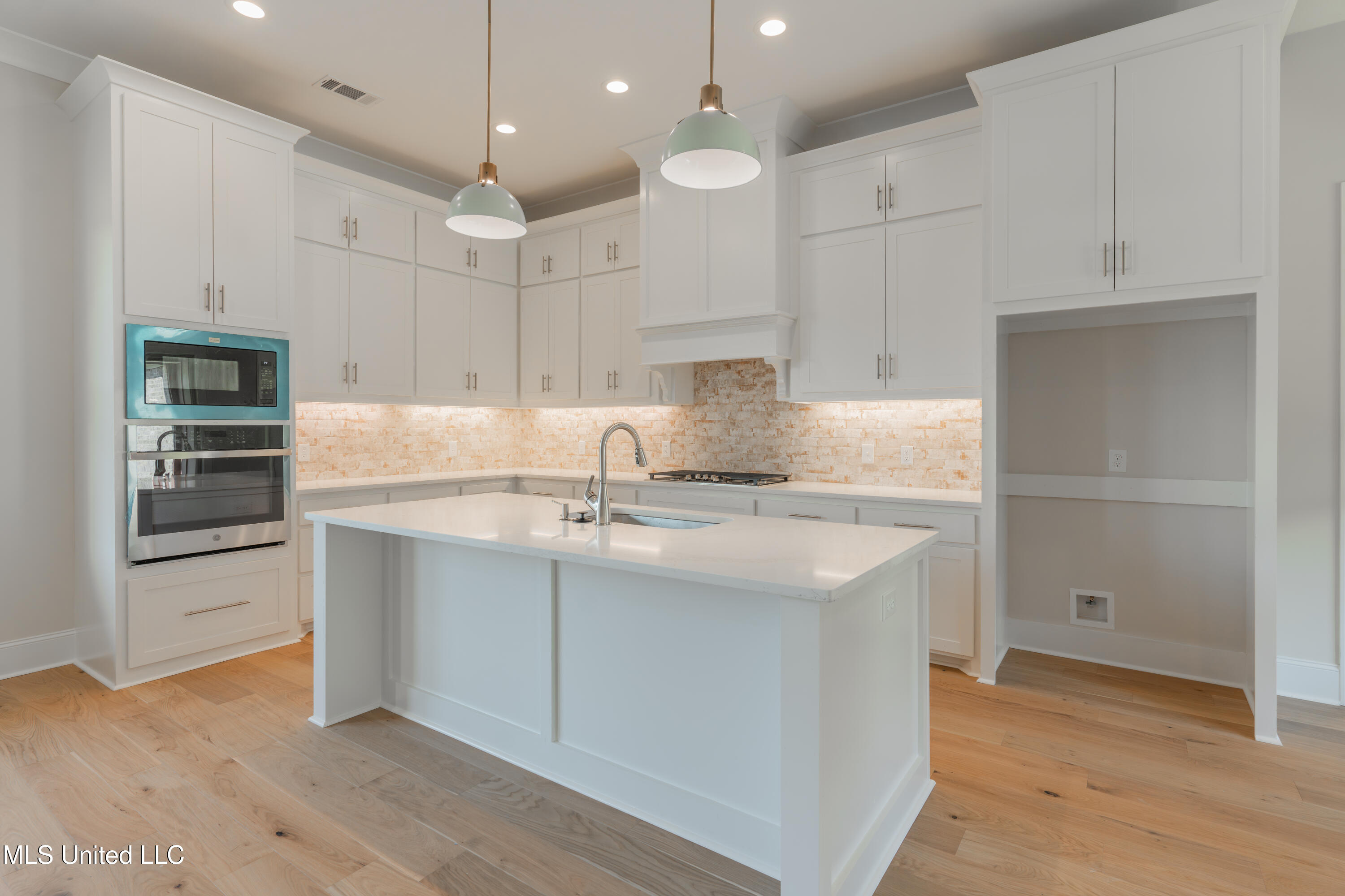 110 Trace Pointe Place Clinton, MS 39056 - Photo 12 of 46 20-Kitchen(6)