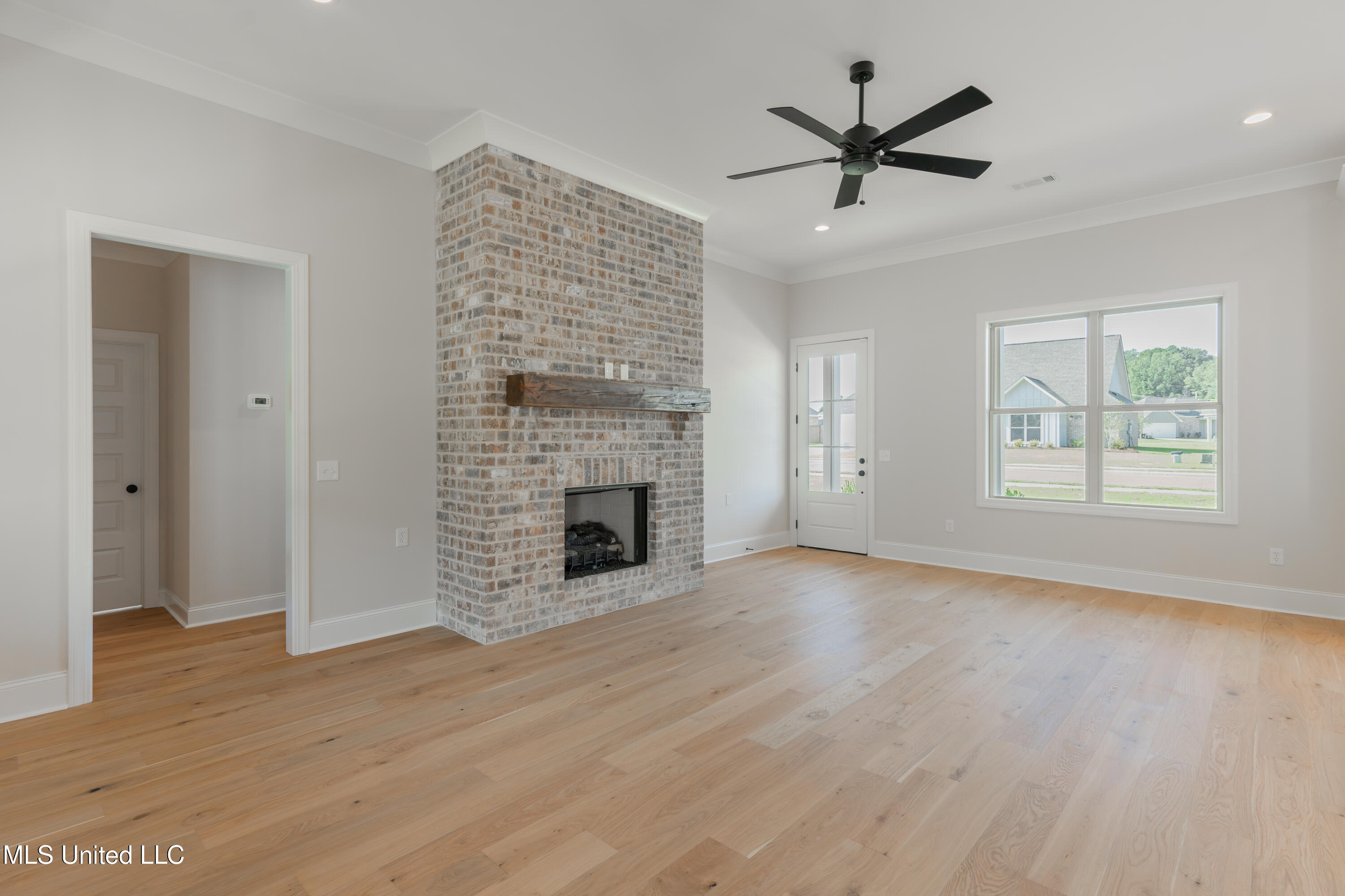 110 Trace Pointe Place Clinton, MS 39056 - Photo 8 of 46 16-LivingArea