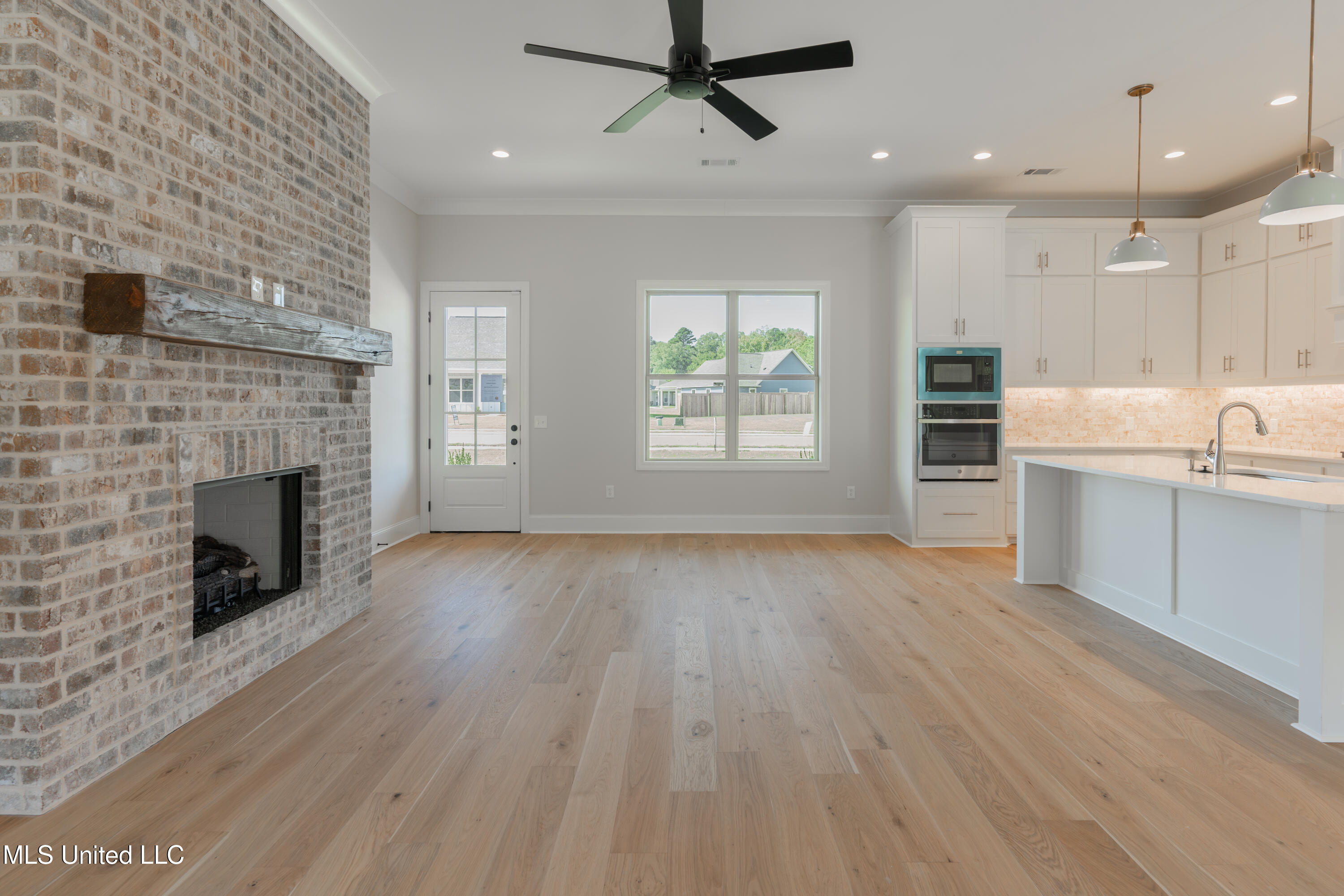 110 Trace Pointe Place Clinton, MS 39056 - Photo 9 of 46 17-LivingArea