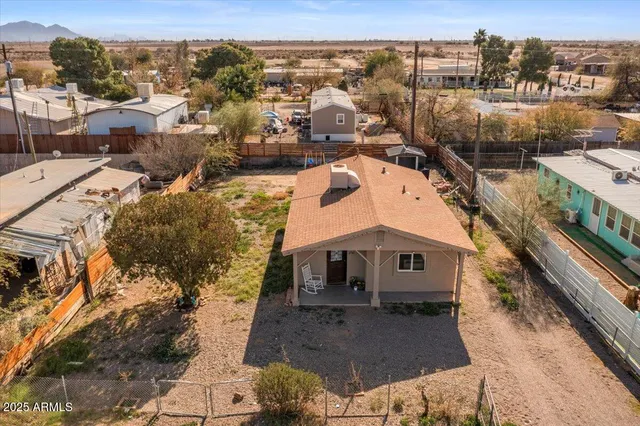 a picture of city view