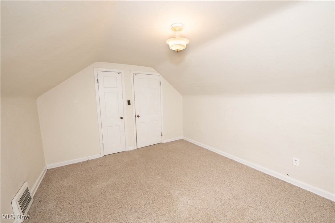 1604 Edgefield Road Lyndhurst, OH 44124 - Photo 20 of 32