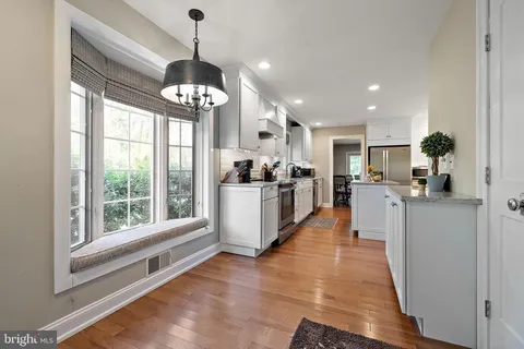$810,000 | 1020 Warwick Lane, Wilmington, DE 19807