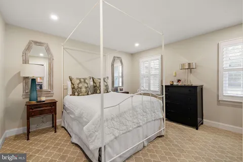 $810,000 | 1020 Warwick Lane, Wilmington, DE 19807