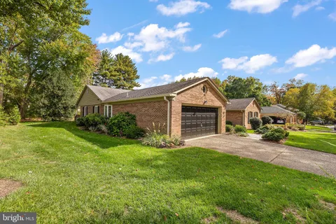 $810,000 | 1020 Warwick Lane, Wilmington, DE 19807