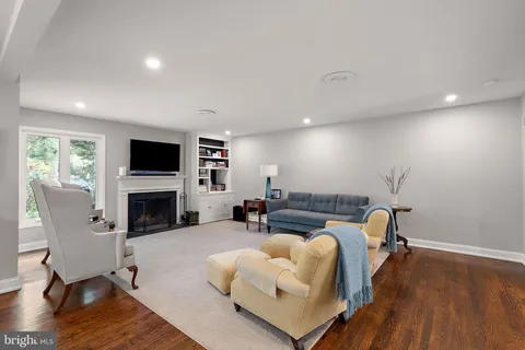 $810,000 | 1020 Warwick Lane, Wilmington, DE 19807