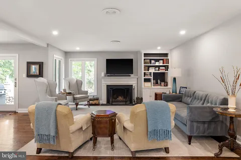 $810,000 | 1020 Warwick Lane, Wilmington, DE 19807