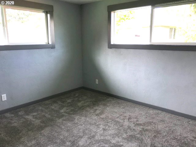 2558 34th Street Springfield, OR 97477 - Photo 21 of 32