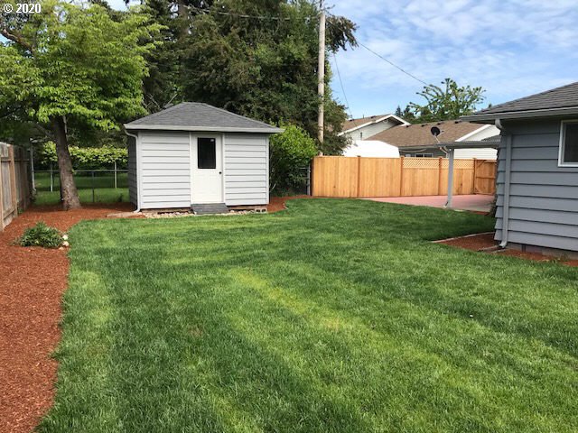 2558 34th Street Springfield, OR 97477 - Photo 31 of 32