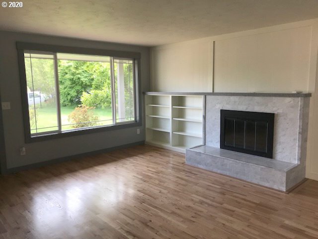2558 34th Street Springfield, OR 97477 - Photo 6 of 32