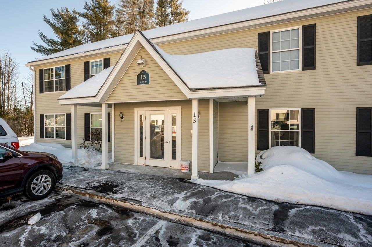 15 Tampa Drive, Unit B Rochester, NH 03867 - Photo 1 of 10
