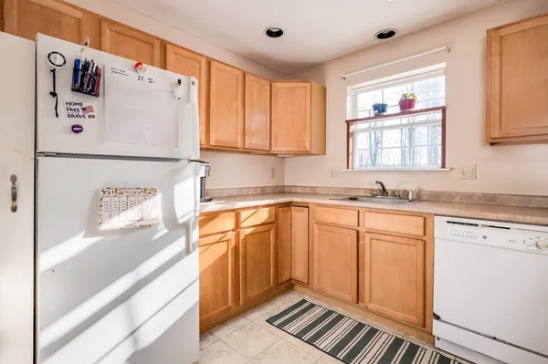 $242,500 | 15 Tampa Drive, Unit B, Rochester, NH 03867