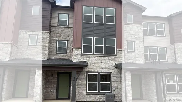 $399,900 | 24121 East 54th Place, Aurora, CO 80019