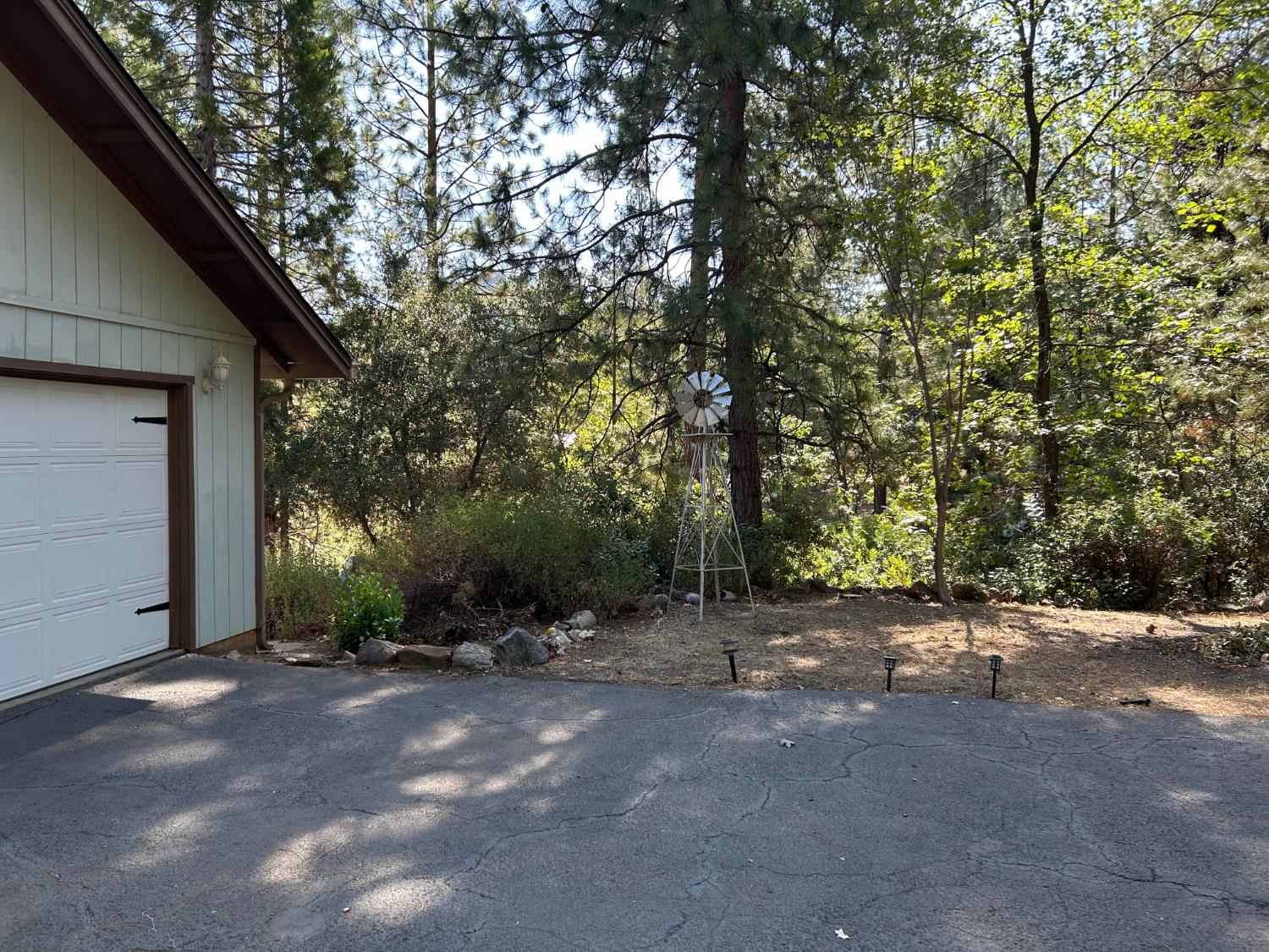 5883 Black Quartz Road Murphys, CA 95247 - Photo 2 of 31 Gallery Image 2