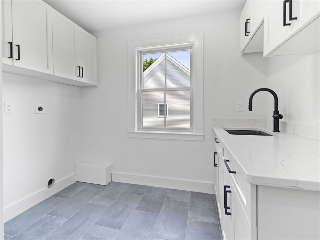 23 Lawrence Road Wellesley, MA 02482 - Photo 18 of 32