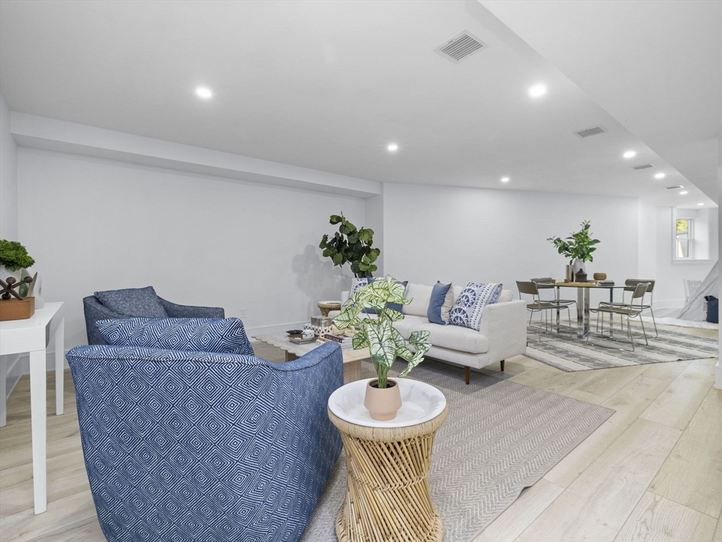 23 Lawrence Road Wellesley, MA 02482 - Photo 25 of 32