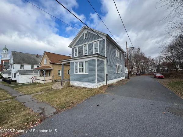 $160,000 | 613 East Locust Street, Scranton, PA 18505