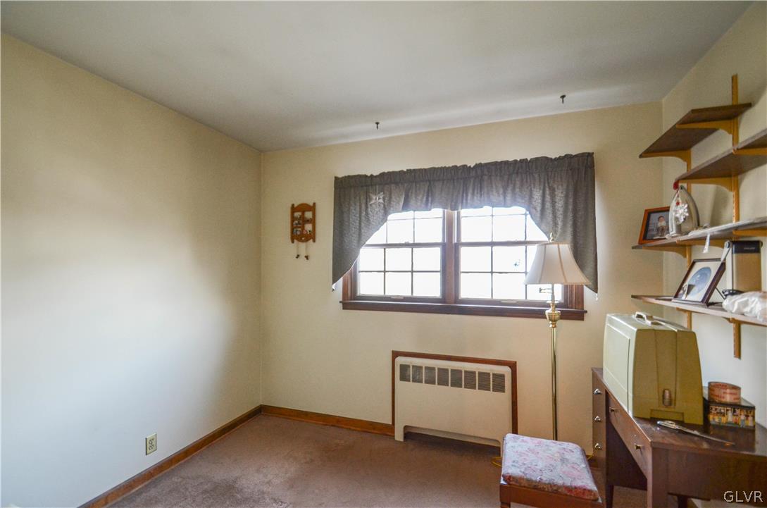 1956 Woodbury Road Bethlehem, PA 18017 - Photo 16 of 25 Gallery Image 16