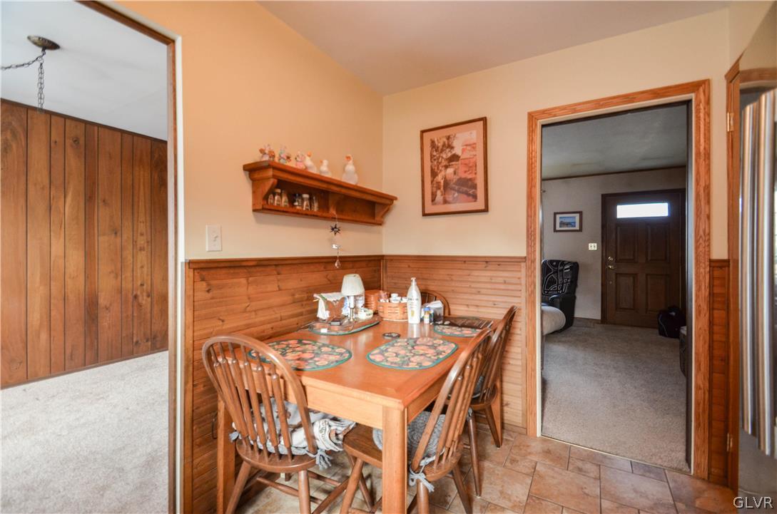 1956 Woodbury Road Bethlehem, PA 18017 - Photo 8 of 25 Gallery Image 8