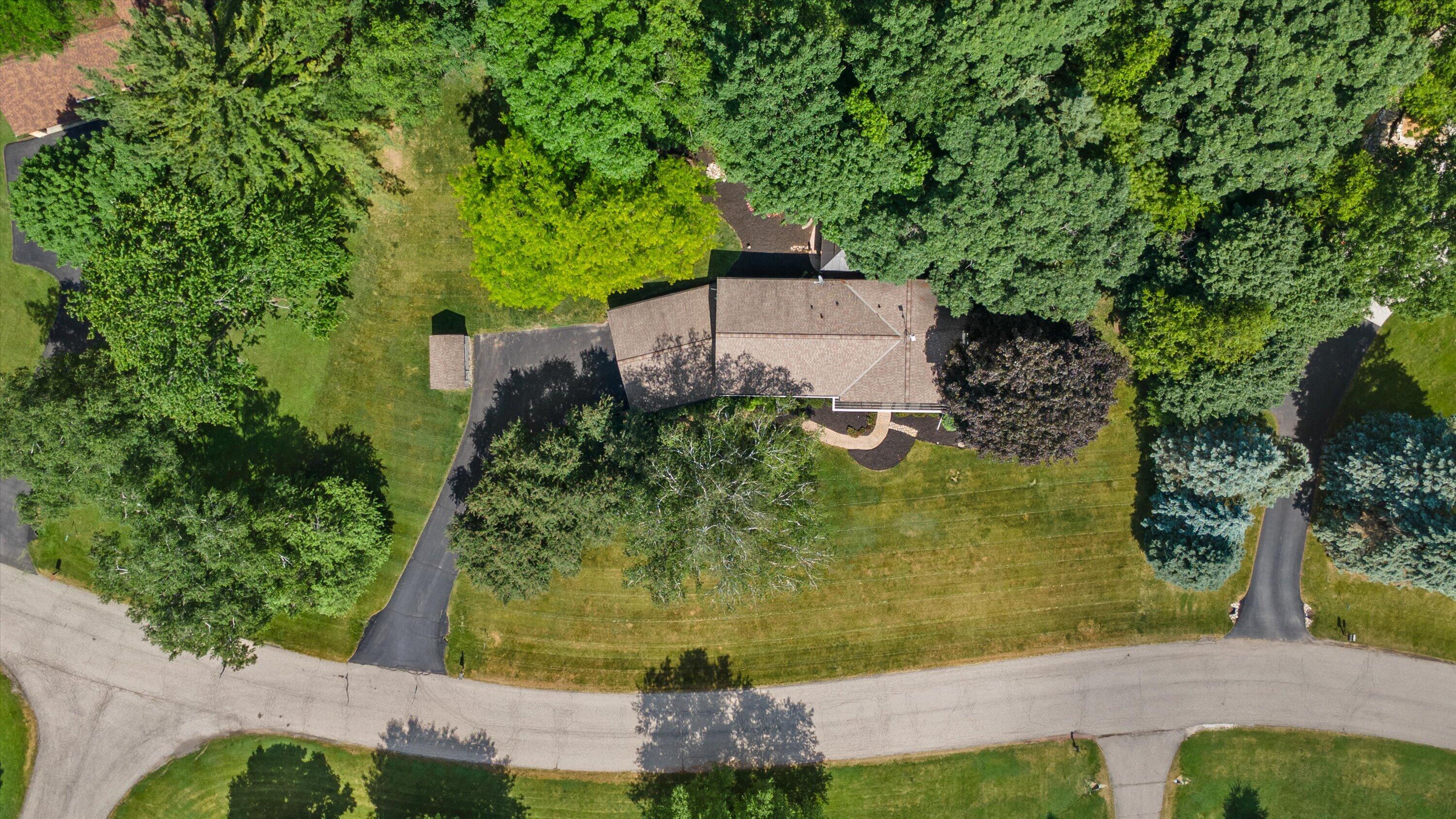 W290S2811 Carmarthen Road Genesee, WI 53188 - Photo 34 of 49 Aerial