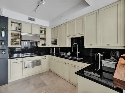 $2,650,000 | 3201 Northeast 183rd Street, Unit 301, Aventura, FL 33160