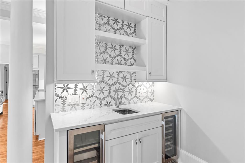 520 Chestnut Rose Lane Sandy Springs, GA 30327 - Photo 15 of 94