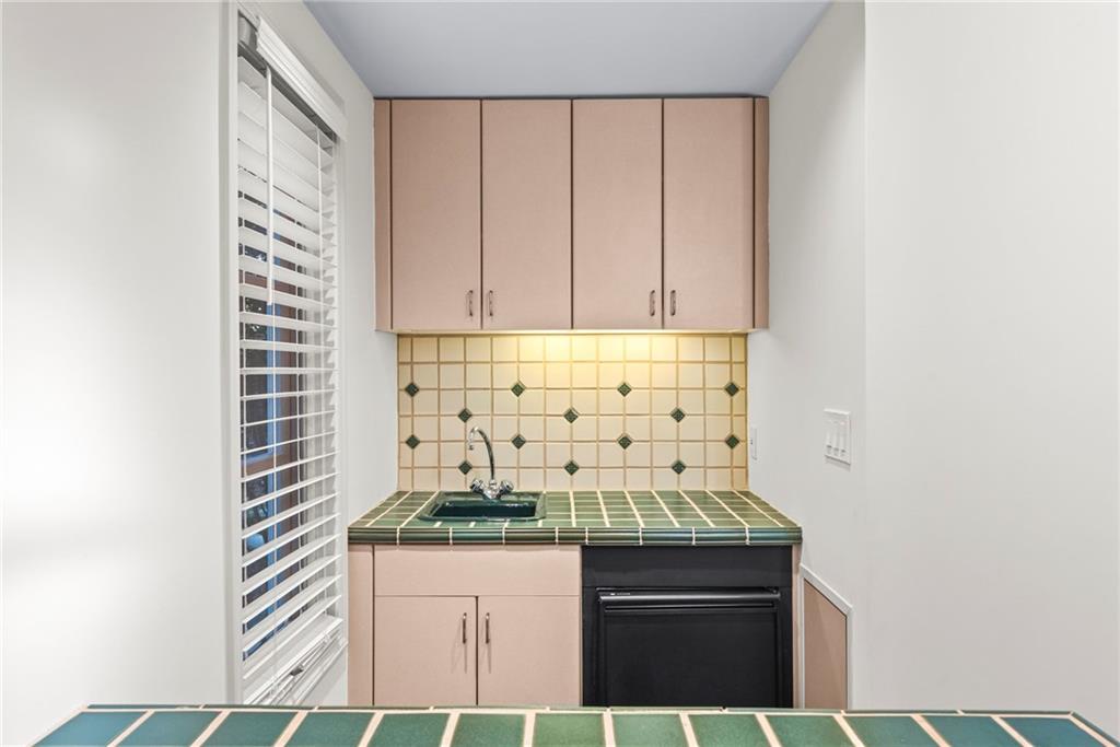 520 Chestnut Rose Lane Sandy Springs, GA 30327 - Photo 79 of 94