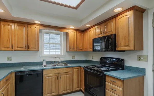 $470,000 | 130 Eastern Avenue, Keene, NH 03431