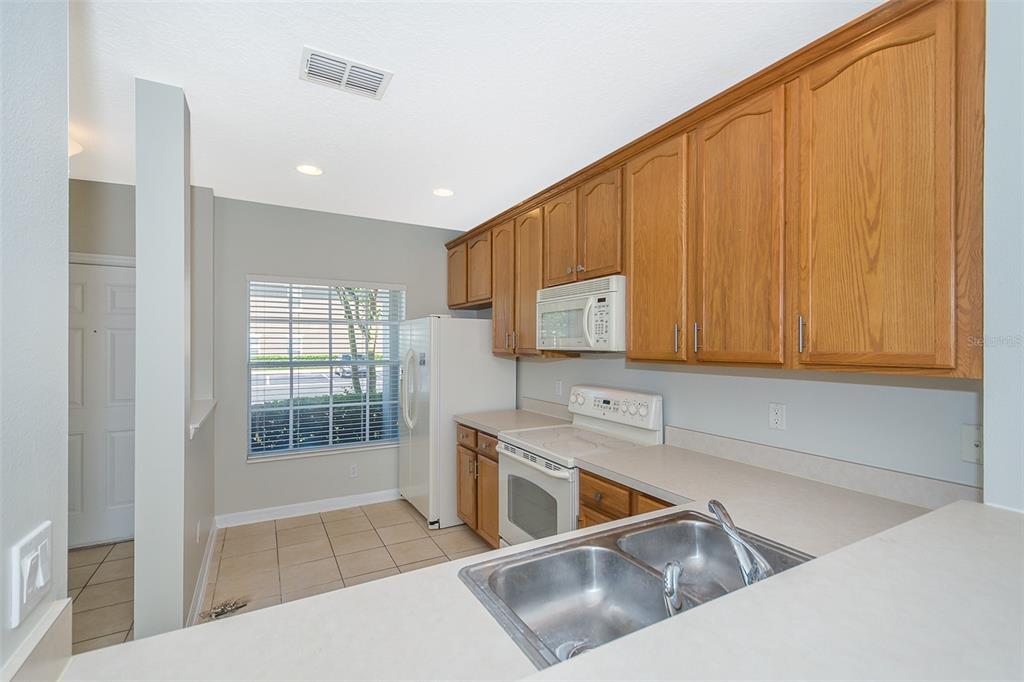 3545 Wilshire Way Road, Unit 55 Orlando, FL 32829 - Photo 8 of 20