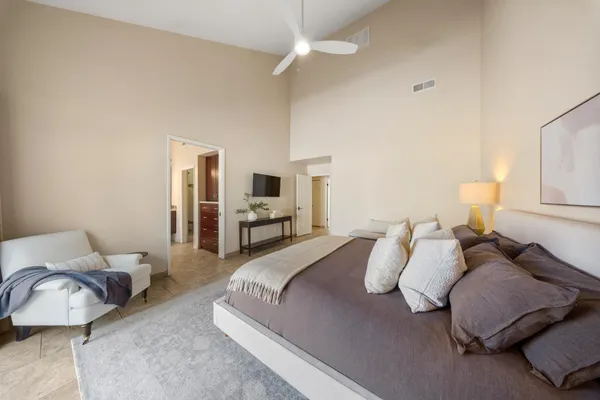 $499,999 | 2860 Sherwood Avenue, Unit B, Modesto, CA 95350