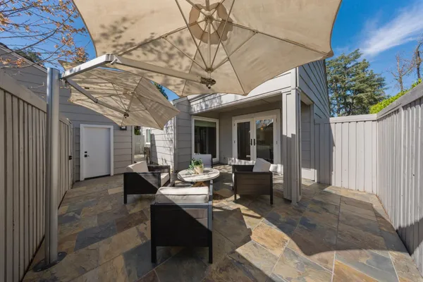 $499,999 | 2860 Sherwood Avenue, Unit B, Modesto, CA 95350