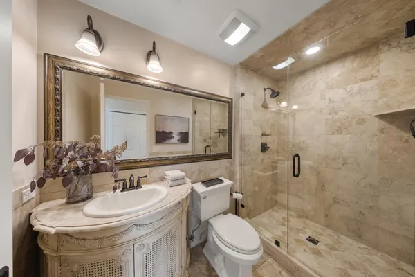 $499,999 | 2860 Sherwood Avenue, Unit B, Modesto, CA 95350