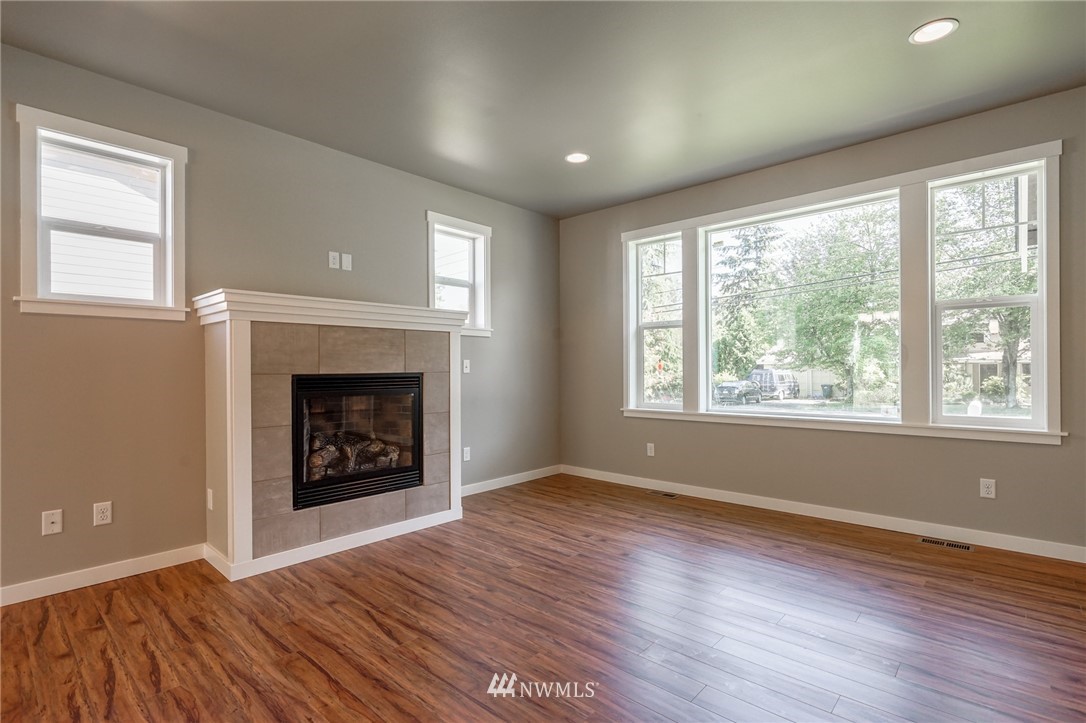 1210 Telegraph Road Bellingham, WA 98226 - Photo 3 of 25 Gallery Image 3