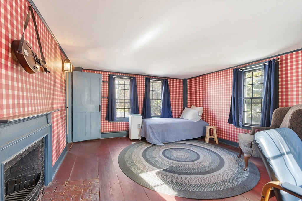 17 Maple Street Sterling, MA 01564 - Photo 33 of 42 a living room with furniture and a large window