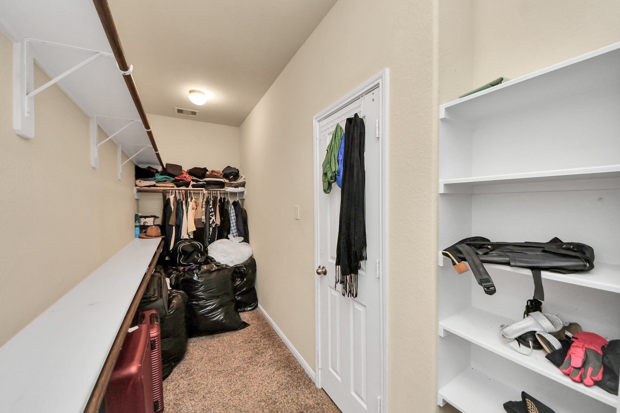 8227 Pastel Dawn Trace Houston, TX 77049 - Photo 15 of 29 a view of a room with gym equipment