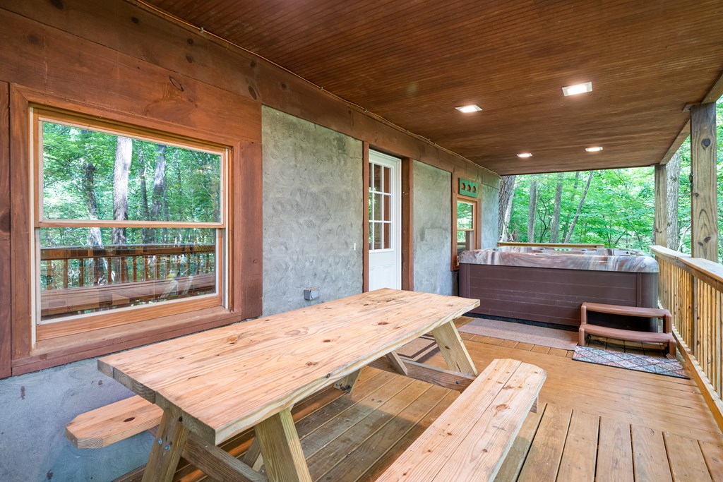 131 Hickory Trace Ellijay, GA 30536 - Photo 9 of 67 a living room with large window