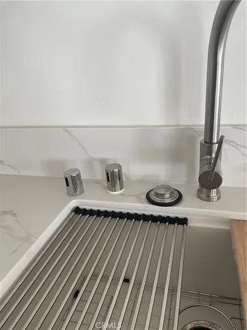 a close view of sink