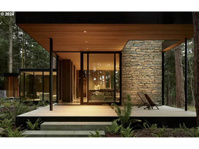 $159,000 | 3921 Southwest Chesapeak Avenue, Portland, OR 97239