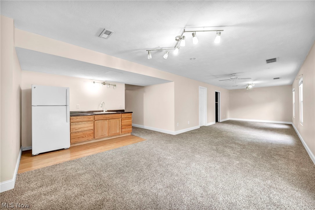 1024 St Michaels Way Madison, OH 44057 - Photo 17 of 47