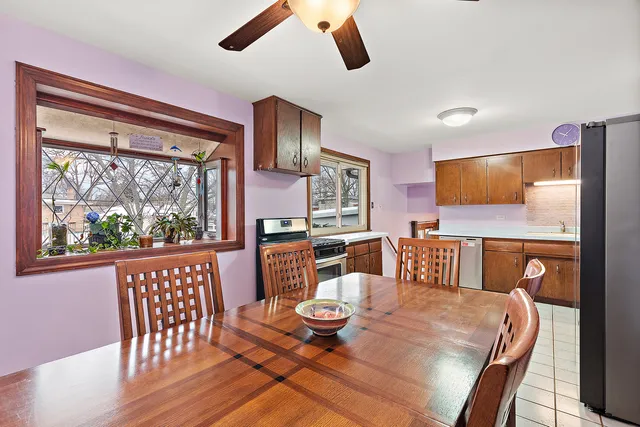 $353,900 | 10657 Laramie Avenue, Oak Lawn, IL 60453