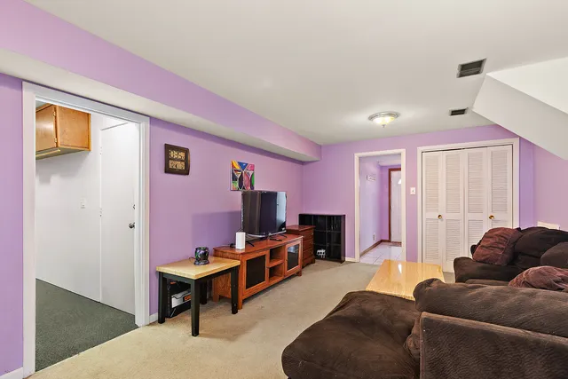 $353,900 | 10657 Laramie Avenue, Oak Lawn, IL 60453