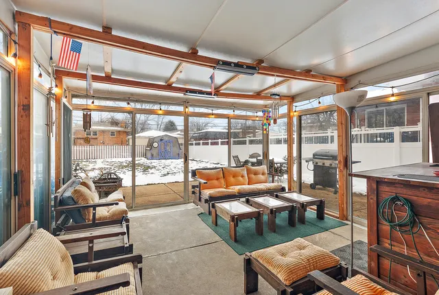 $353,900 | 10657 Laramie Avenue, Oak Lawn, IL 60453