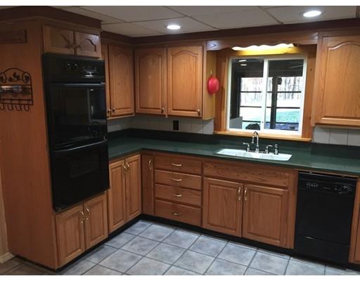 196 Barre Paxton Road Rutland, MA 01543 - Photo 4 of 24